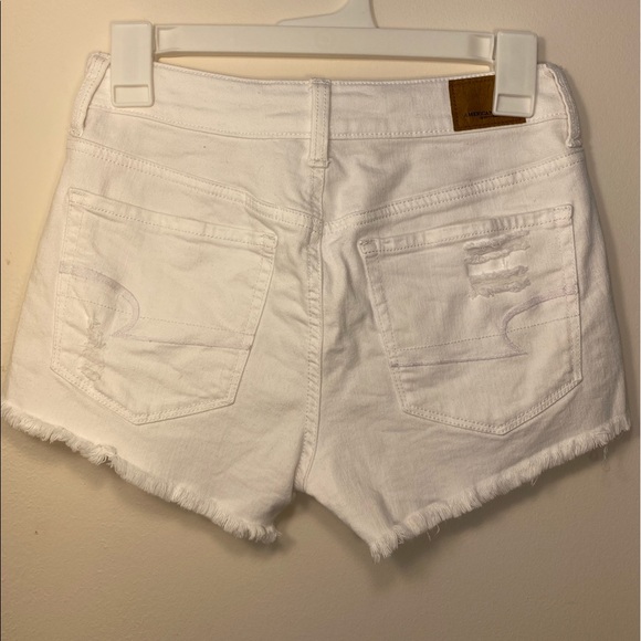 Shorts - Picture 2 of 3